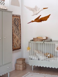 Love me decoration, vægdekoration stork i linned, mustard