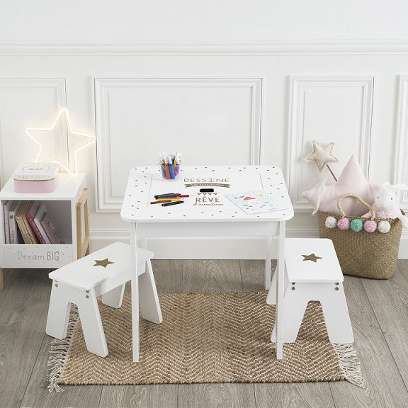 Møbelsæt bord med to taburetter, hvid/guld