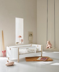 Oliver Furniture, juniorseng Mini+, hvid/eg