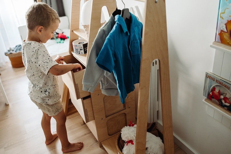 Duck Woodworks, garderobe tøjstang med kasser, natur