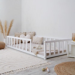 Montessori hvid børneseng med beskyttelseskanter, 90x200 cm