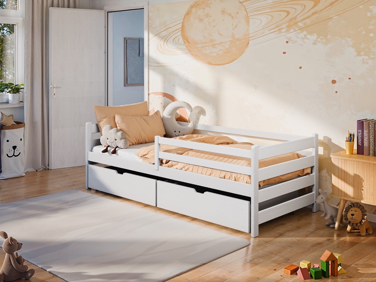 Hvid barneseng Liora 90x200 cm, med opbevaringsskuffer