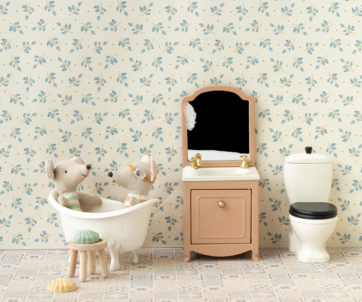 Maileg, Mini toilet