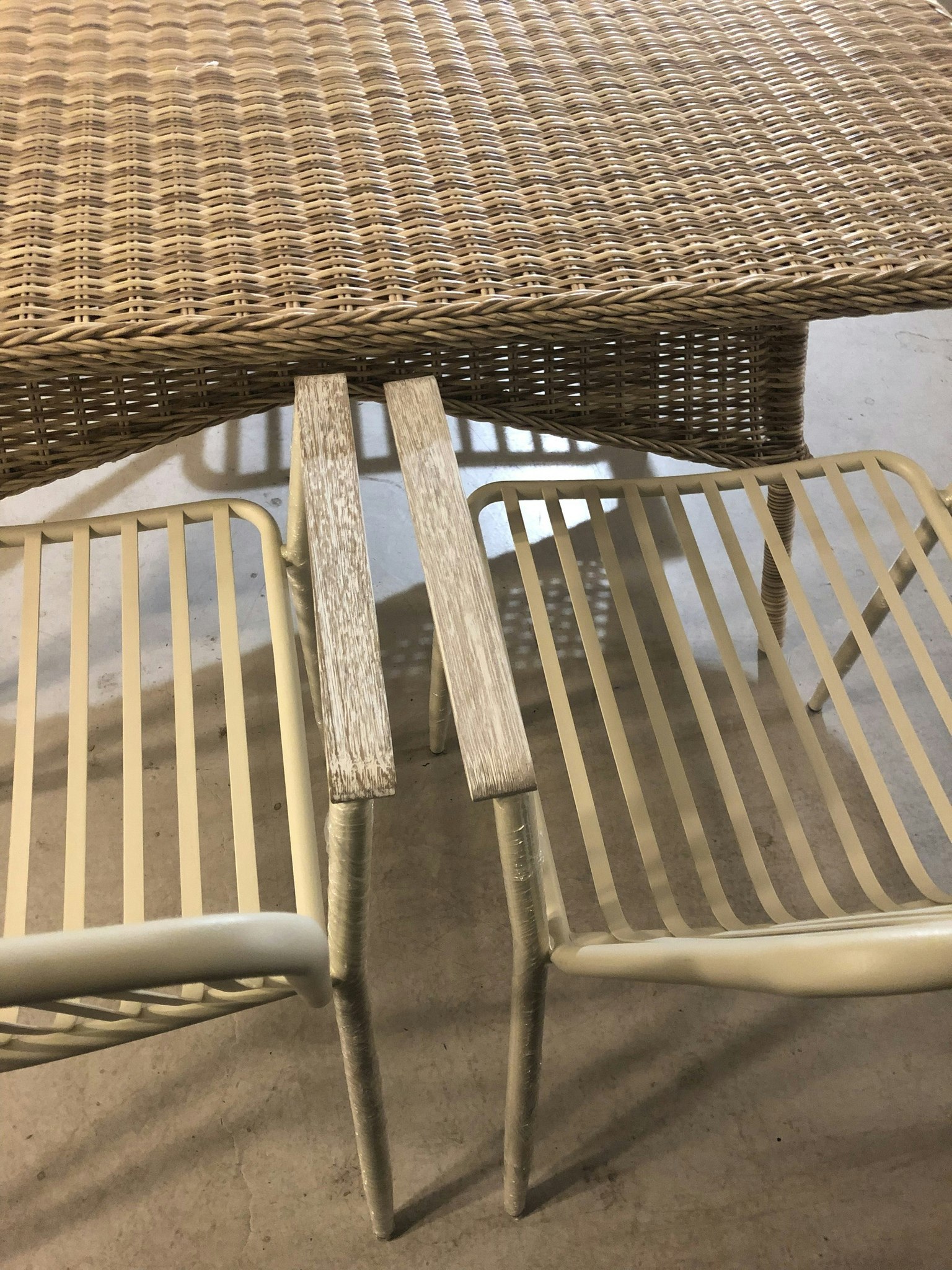 Brafab Evita bord inkl 4 aluminium stolar