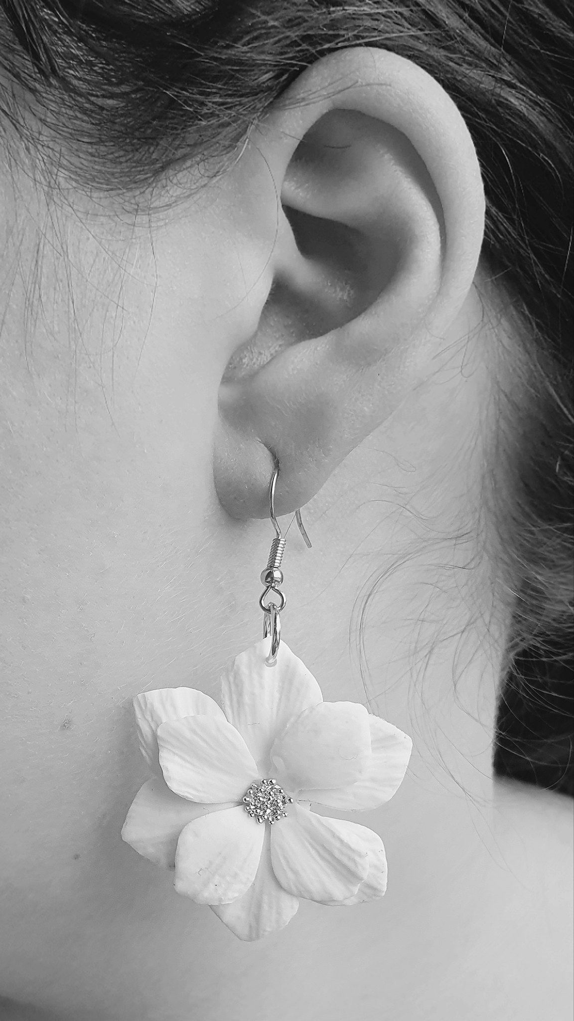 Large flower dangle