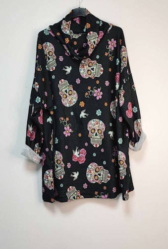Tröja med tryck - Onesize plus - Rosa döskalle