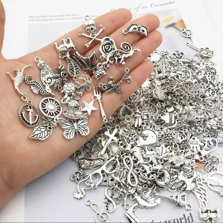 Mix av silver-berlocker - 30st
