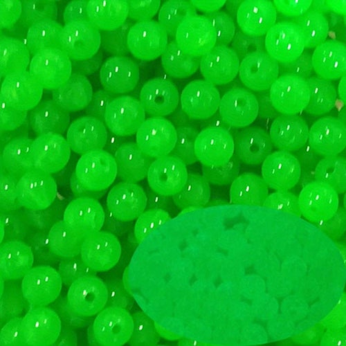 Glow-in-the-dark, grön, 8mm - 50p