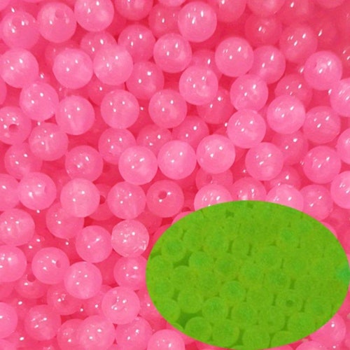 Glow-in-the-dark, rosa, 8mm - 50p