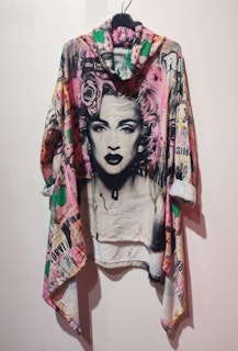 Polotröja med tryck - Onesize plus - Madonna