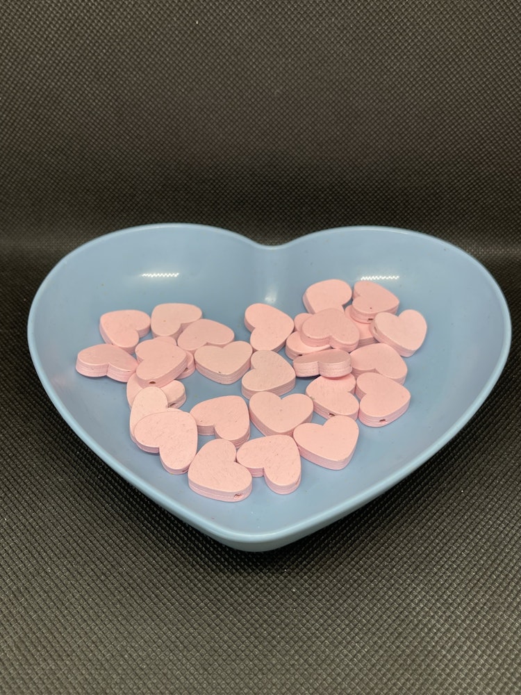 Träpärla, rosa hjärta, 16mm - 10p