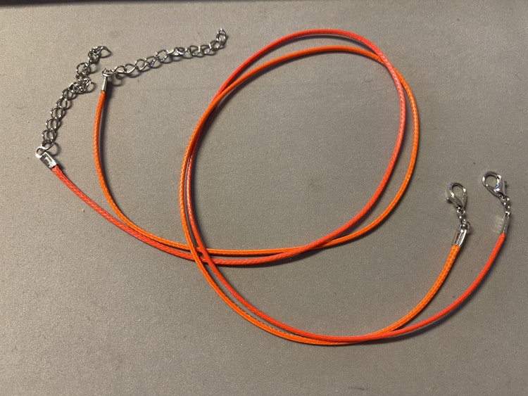 Halslänk komplett med lås i läder - orange