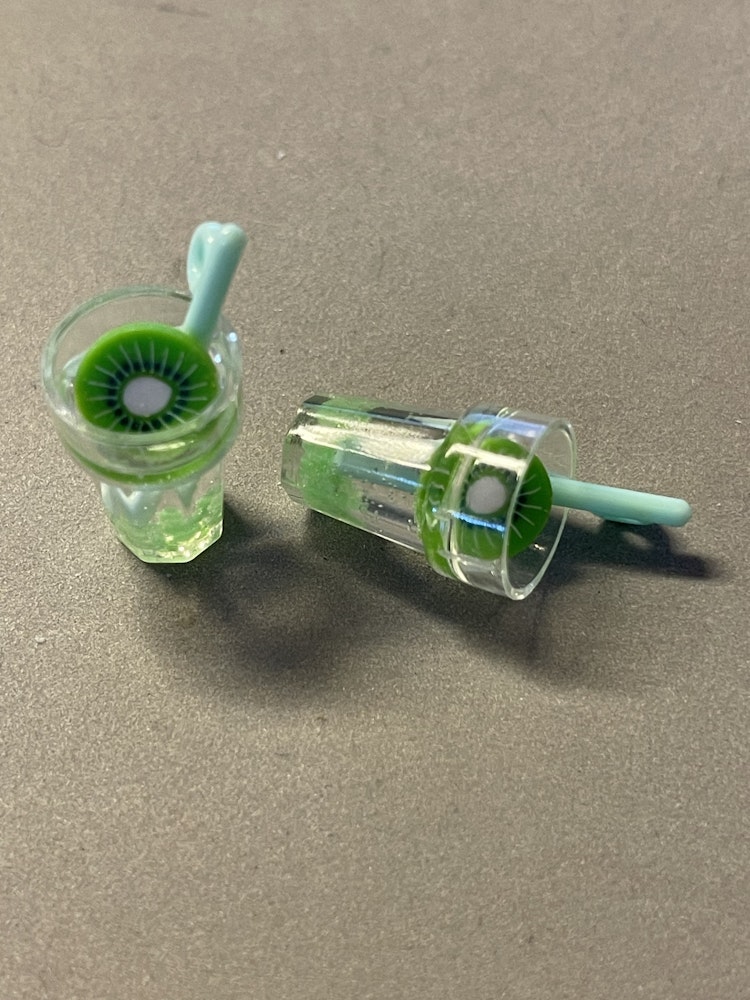 Glow in the dark - kiwi