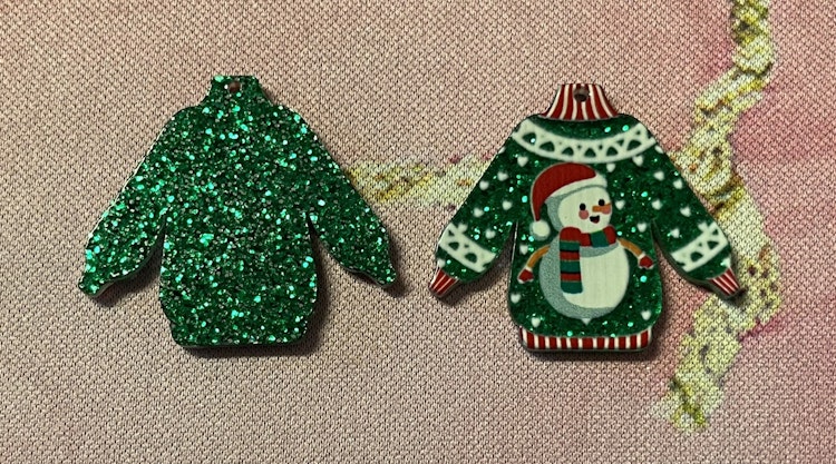 Jultröja, snögubbe, grön - 3,6x3,2 cm