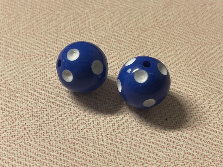 Prickig, blå - 20mm