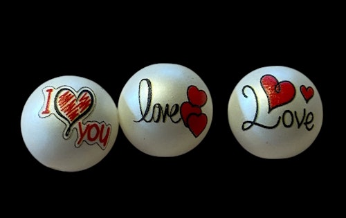 Akrylpärla med love, 16mm - 3 st