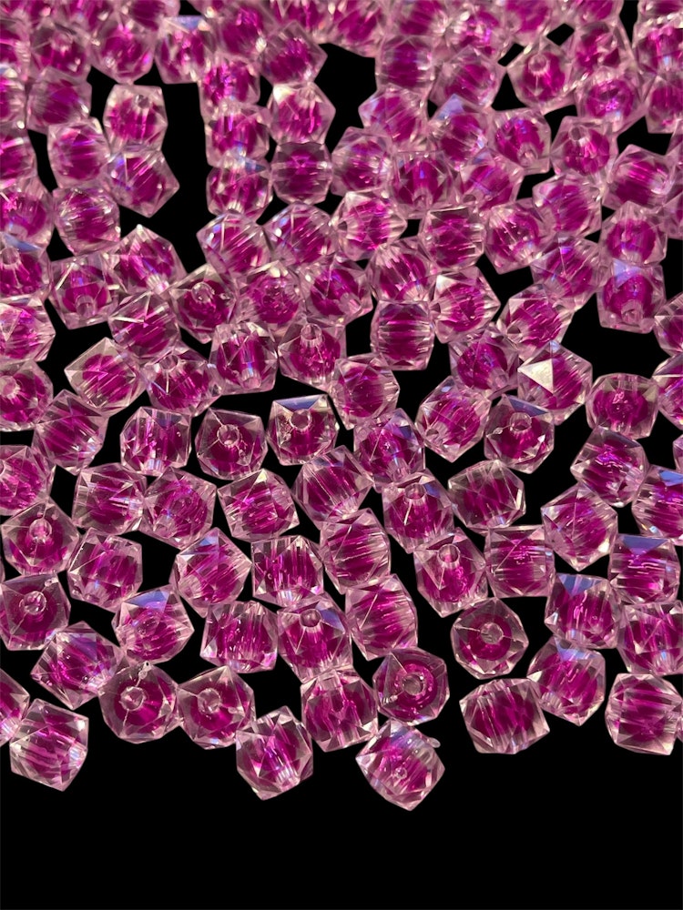 Kantig pärla i pärla, 10mm, fuchsia - 50st