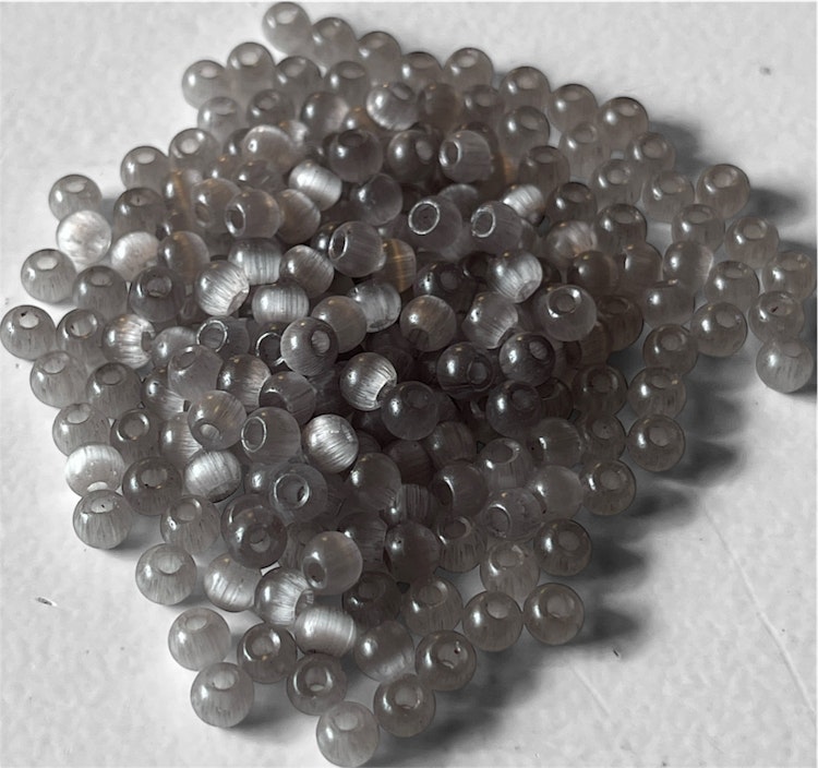 Glaspärla, cat-eye, grå, 4mm - 100st