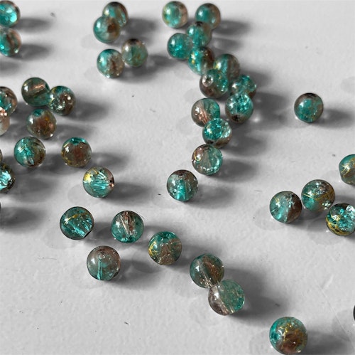 Krackelerad glaspärla med guldtråd, blå/brun, 8mm - 50st