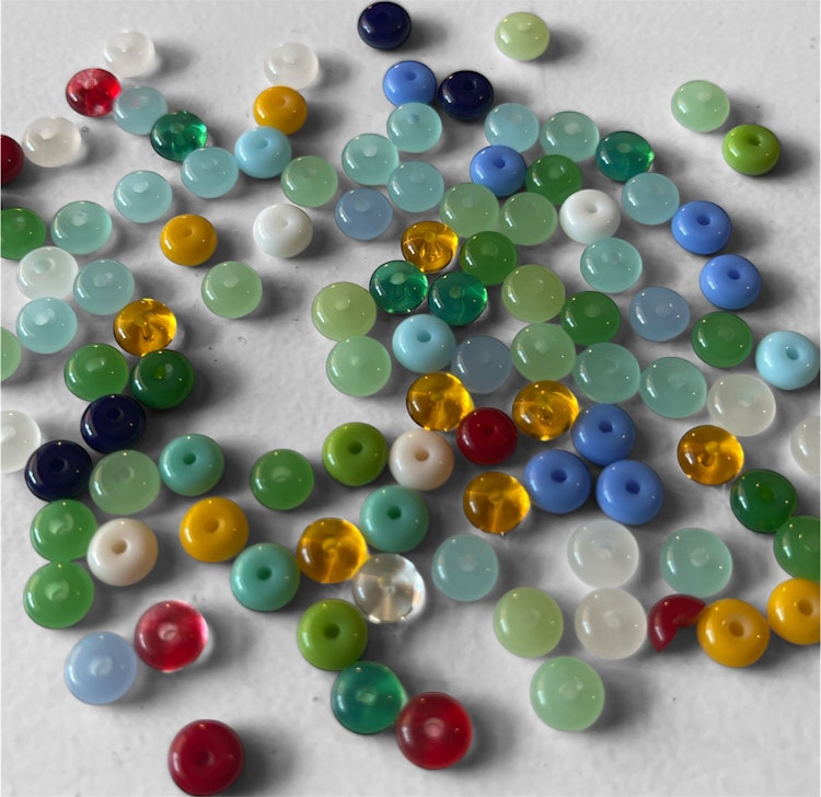 Platt glaspärla, mix, 6mm - 50st