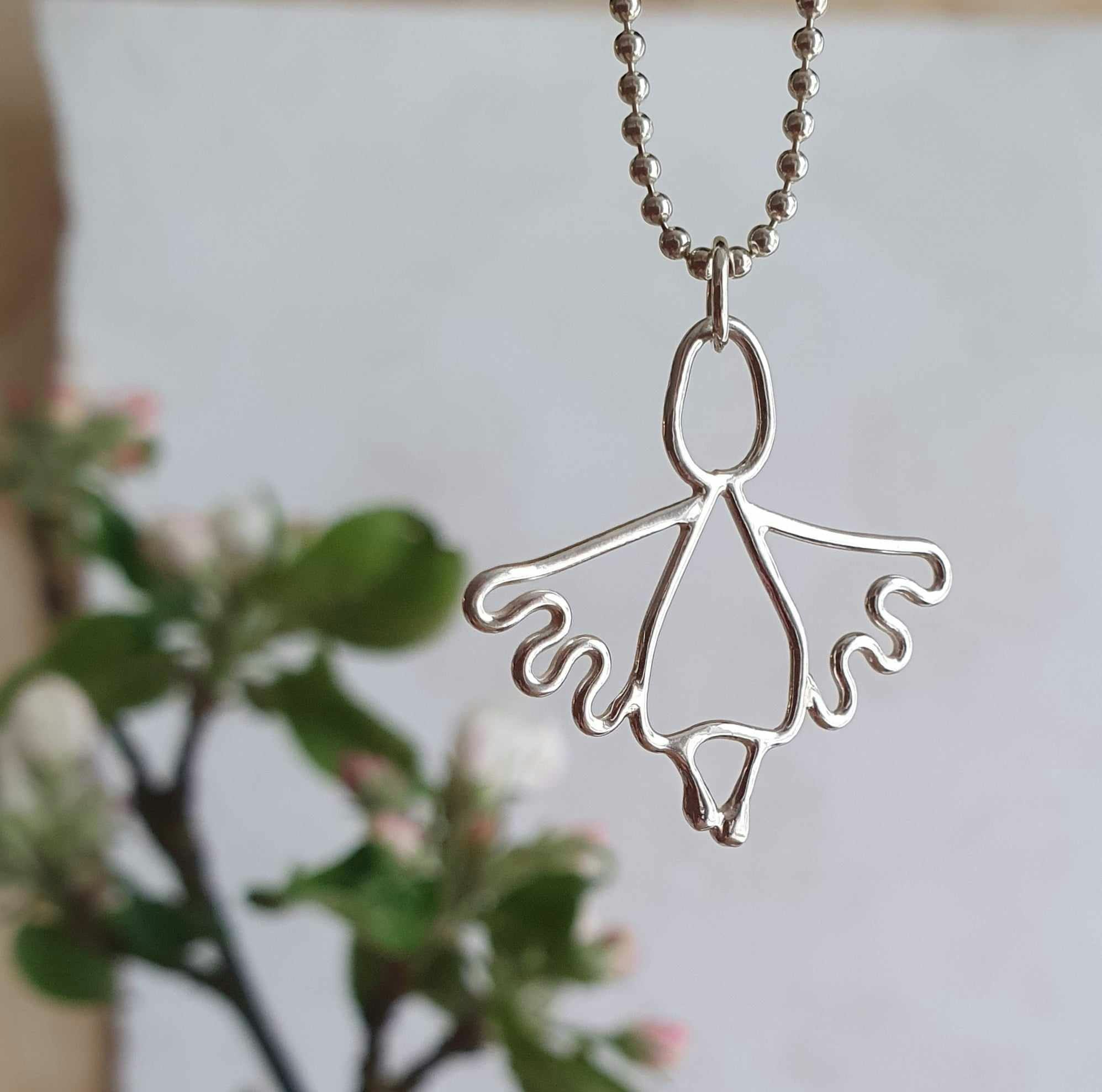 Silveränglar - halsband, armband, örhängen - MIA´s smedja