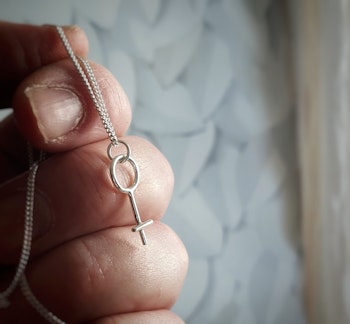 Silverhalsband Kvinnokraft Liten