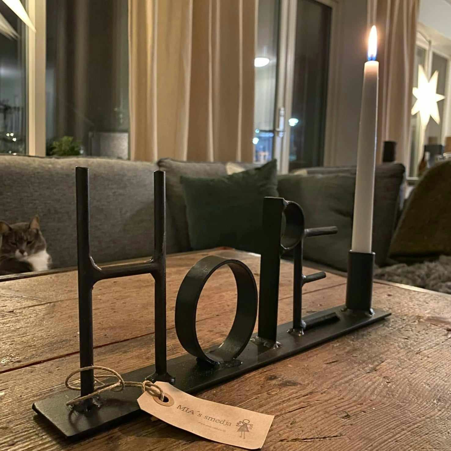HOPE - linoljebränd smidessljusstake.