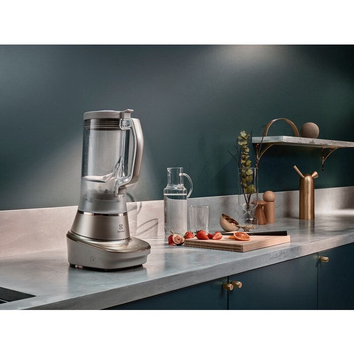 Electrolux E7TB1-8SSM Explore 7 Tabletop Blender