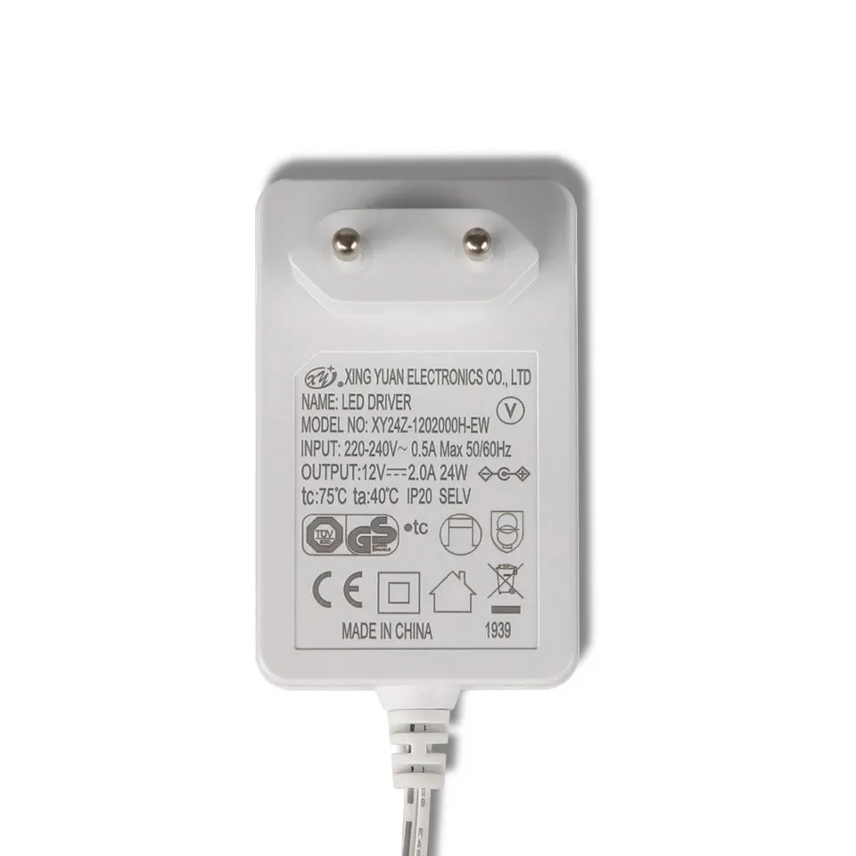 Strømforsyning til LED lyslenker 220V input til 12V output 2A / 24W