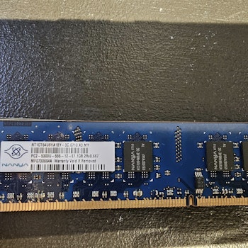 NANYA PC2-5300U-55-12-E1 1GB 667 NT1G64U8HA1BY