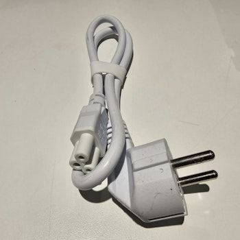 Original Ubiquiti strømkabel C5 hvit