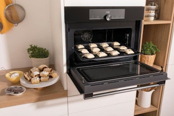 Gorenje Stekeovn med mikrobølgeovn / Airfry Kombiovn 60x45cm