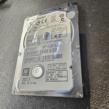 Hitachi H2T500854S 500GB 5.4K RPM SATA 2.5"
