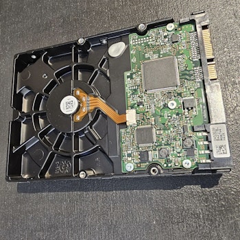 Defekt donordisk for reparasjoner - Hitachi 160GB SATA HDS721616PLA380