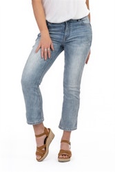 APRIL BOOT CUT JEANS LIGHT BLUE DENIM