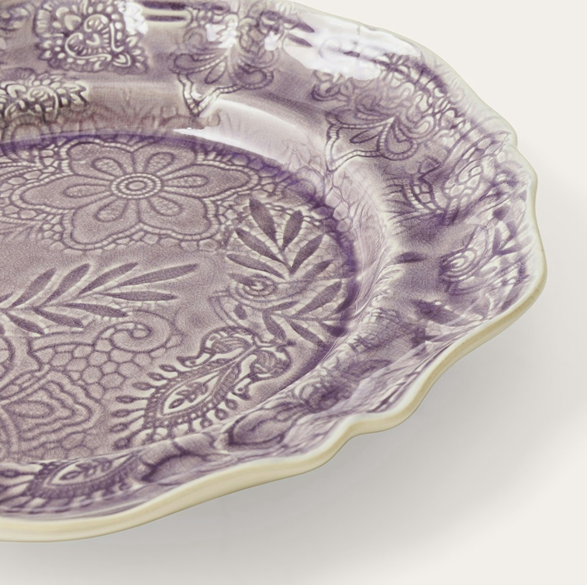 Large round dish, lavender