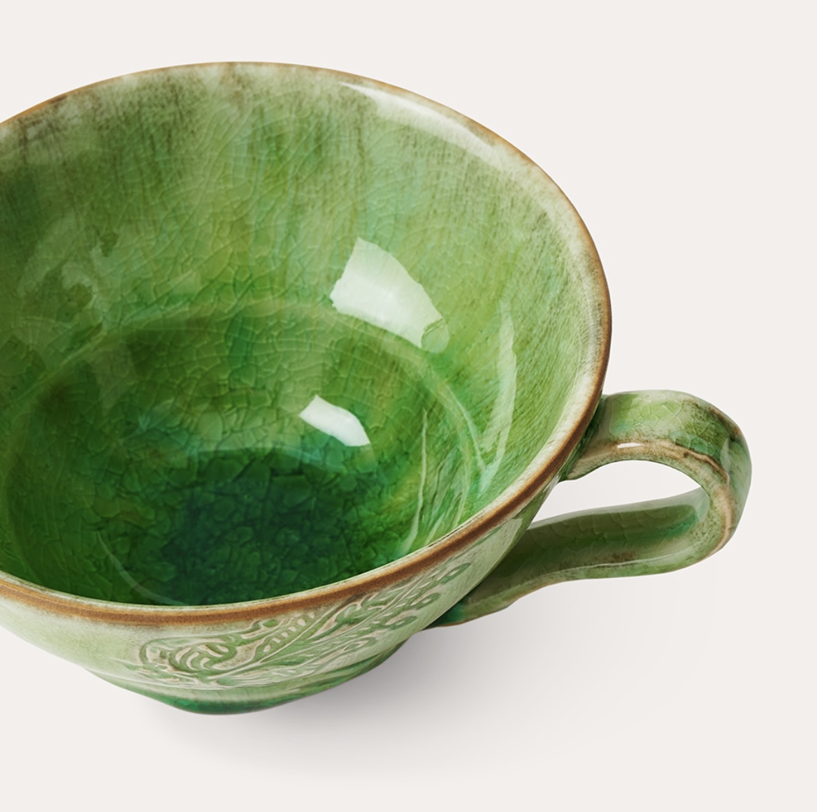 Cup with handle, seaweed
