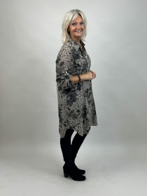 LÅNGSKJORTA