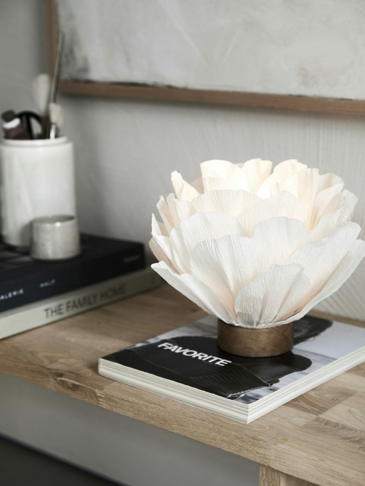Lisa table lamp