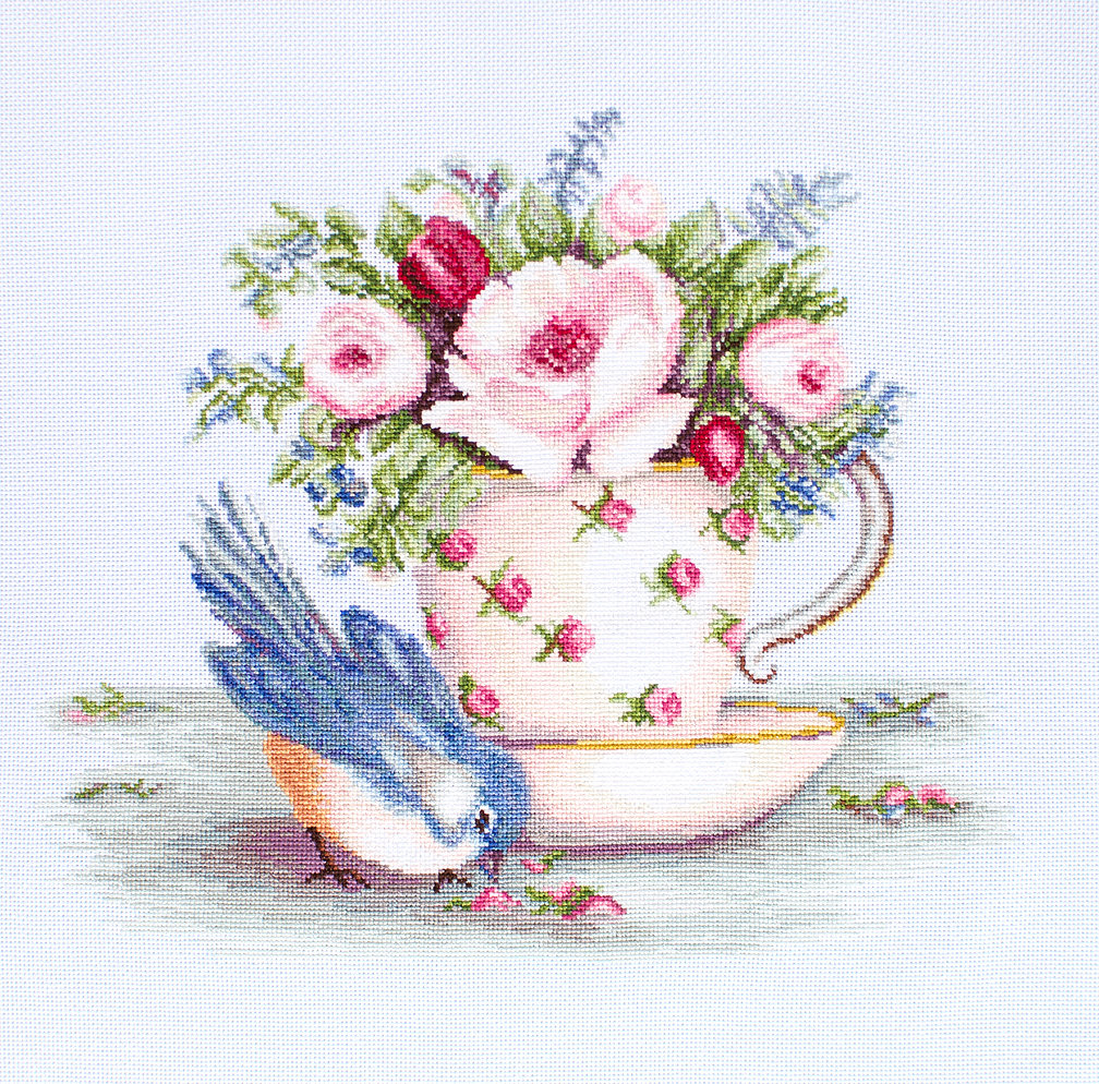 Broderikit Tavla Bird in tea cup