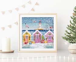 Broderikit Tavla Snowy Sea Cottages - Snöfall vid havet