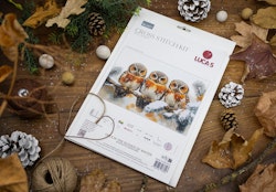 Broderikit tavla Owls in The Silence of Winter - Tre ugglor