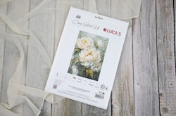 Broderikit Tavla The Light of Spring Peonies - Vita Pioner