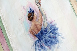 Broderikit Tavla Balett - Grace and Elegance