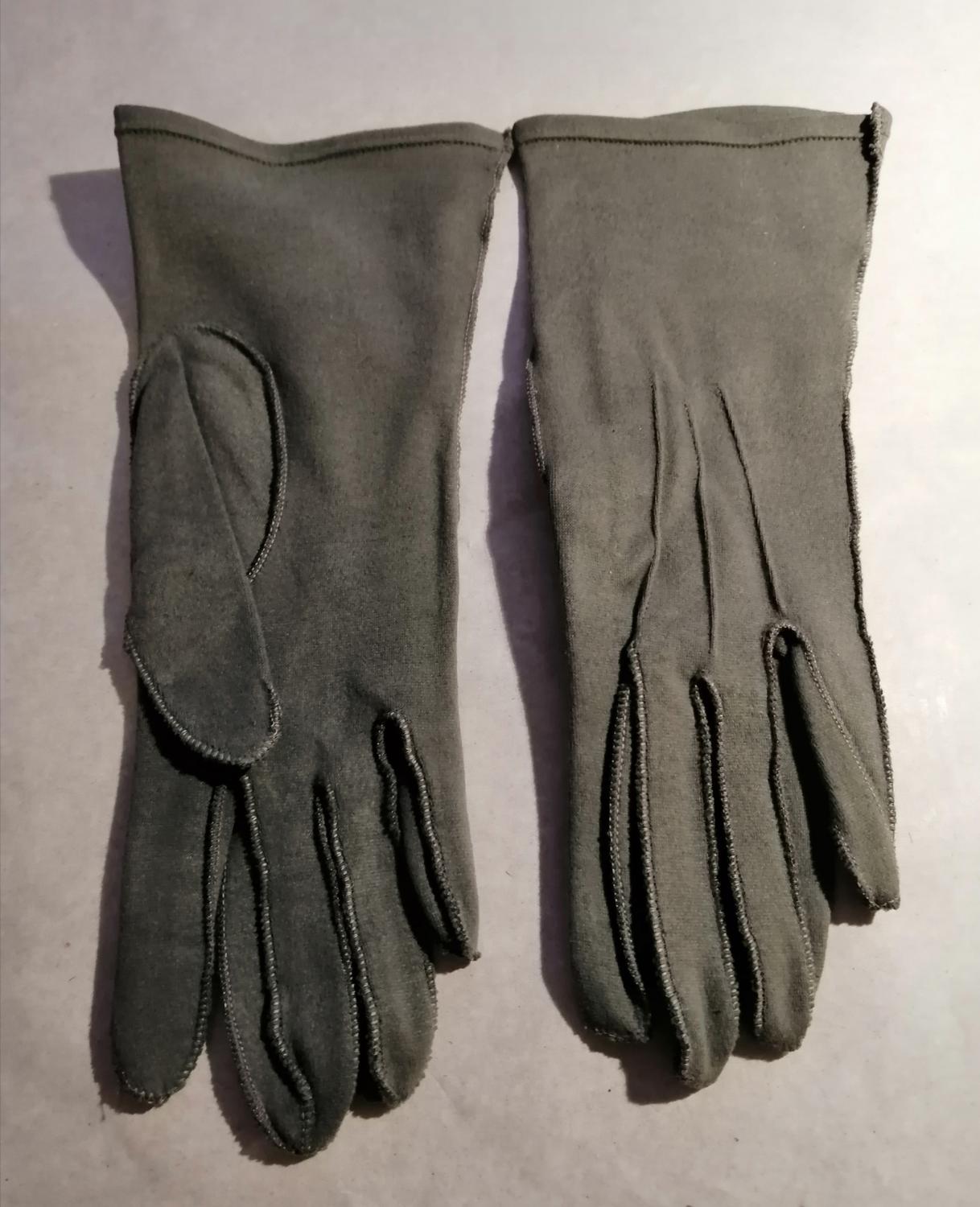 Vintage handskar khakigröna med stickningar mjuka mockaimitation stl 6,5