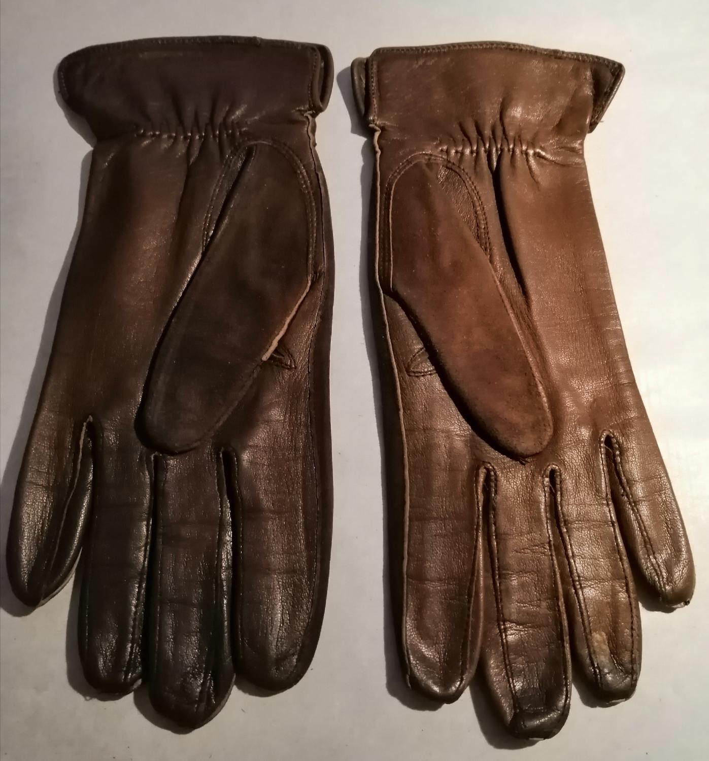 Vintage handskar bruna mocka ovansidan skinn undersidan stl 6 1/4
