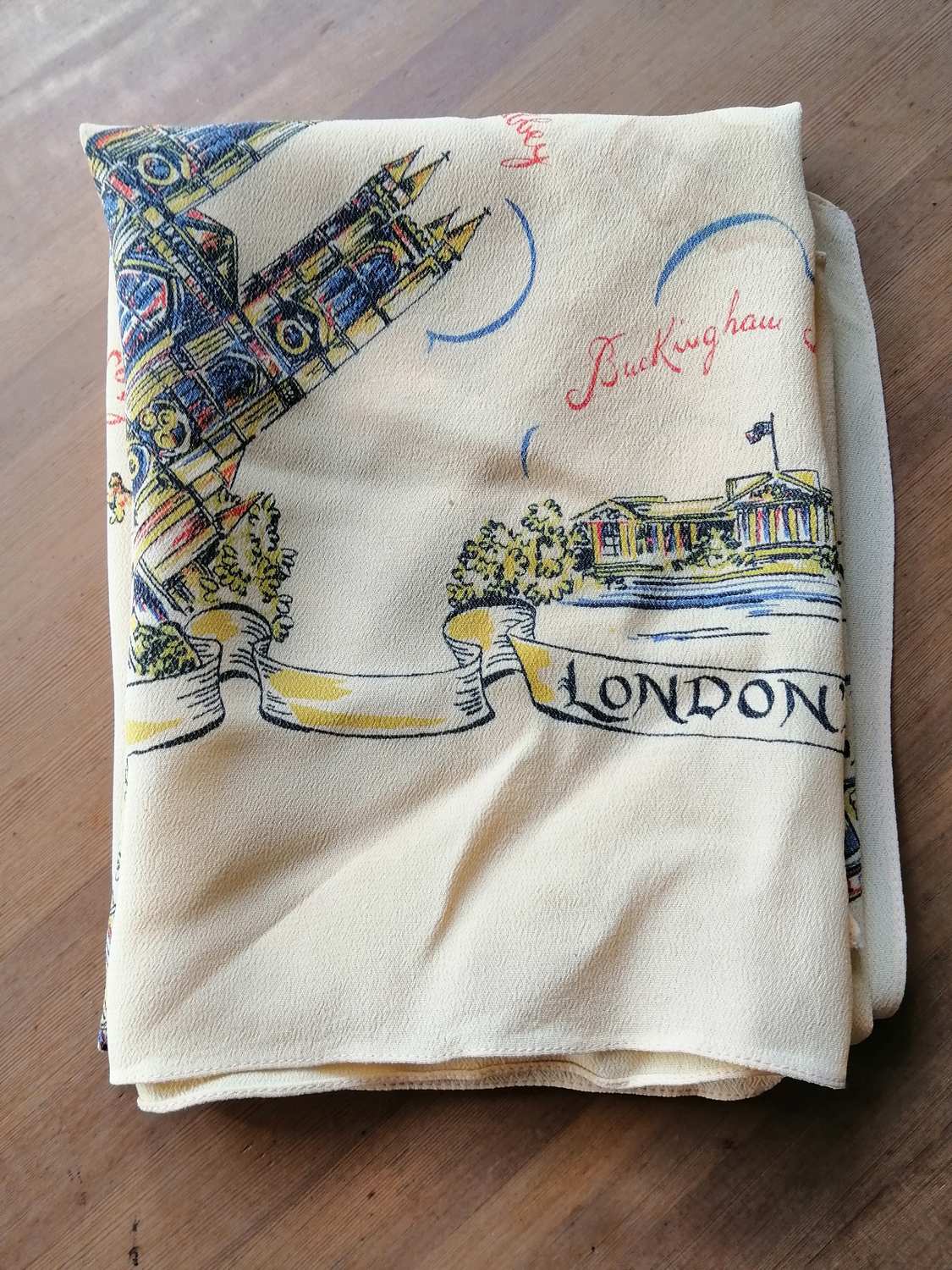 Vintage scarf scarves sjal från London havregul med London-motiv