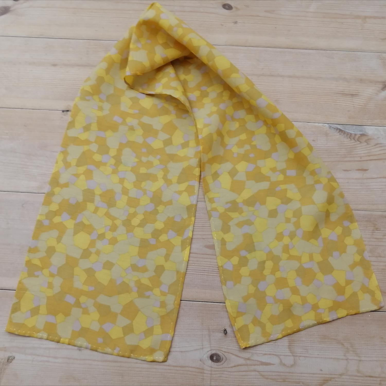 Vintage scarf scarves sjal avlång liten kanske som hårband gul med mönster