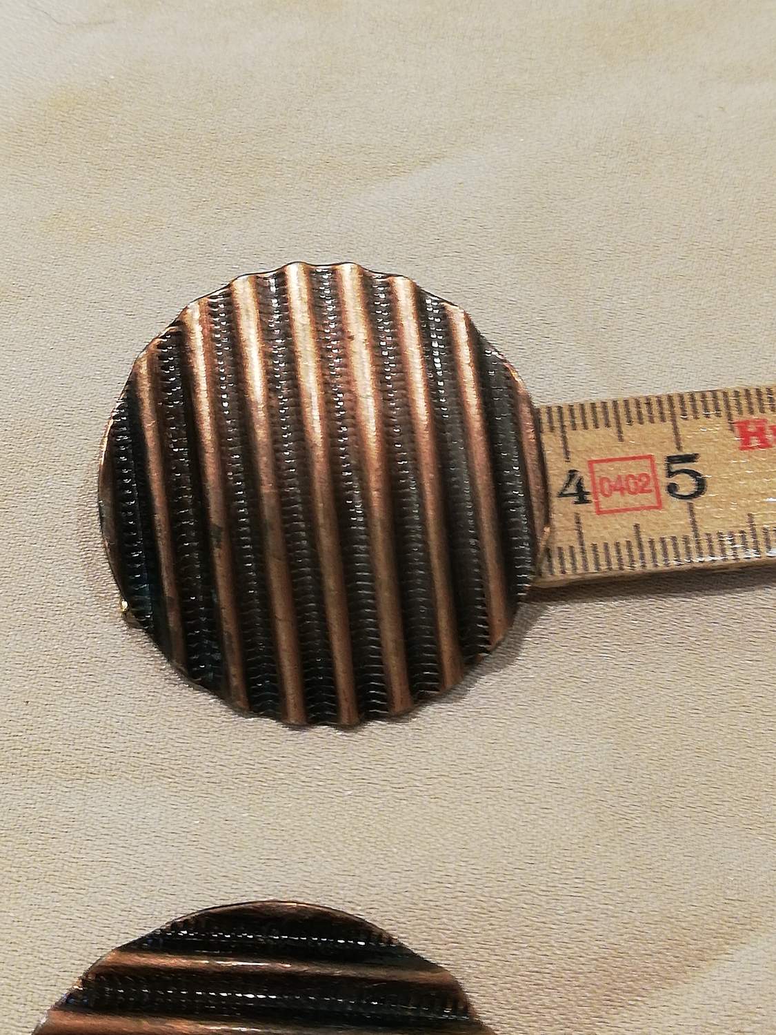 Vintage retro örhängen clips kopparfärgade stora runda randig struktur