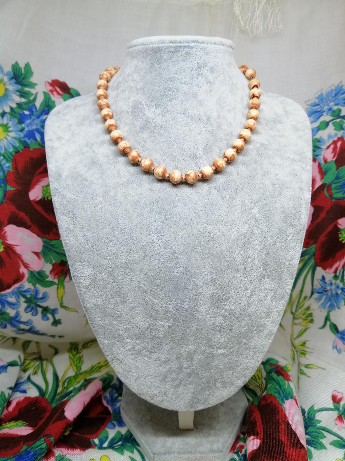 Vintage retro bijouteri smycke halsband aprikosrosa nyanser pärlor korta